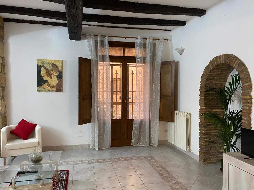 La Fanciulla Velca Apartment ตาร์กวิเนีย ภายนอก รูปภาพ