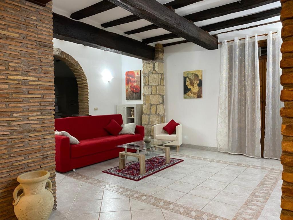 La Fanciulla Velca Apartment ตาร์กวิเนีย ภายนอก รูปภาพ