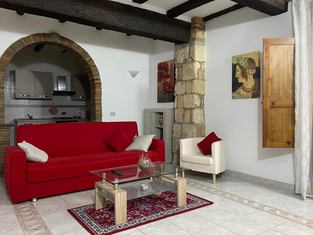 La Fanciulla Velca Apartment ตาร์กวิเนีย ภายนอก รูปภาพ