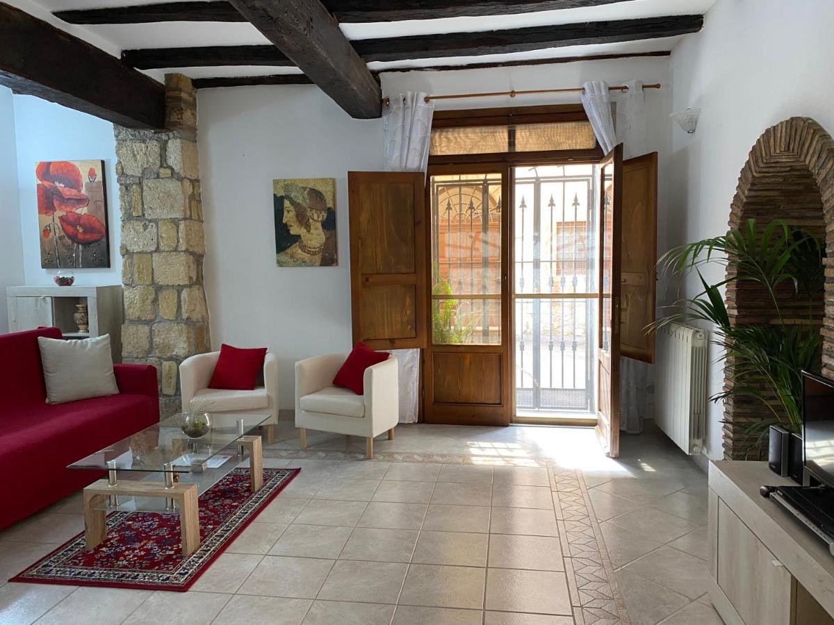 La Fanciulla Velca Apartment ตาร์กวิเนีย ภายนอก รูปภาพ