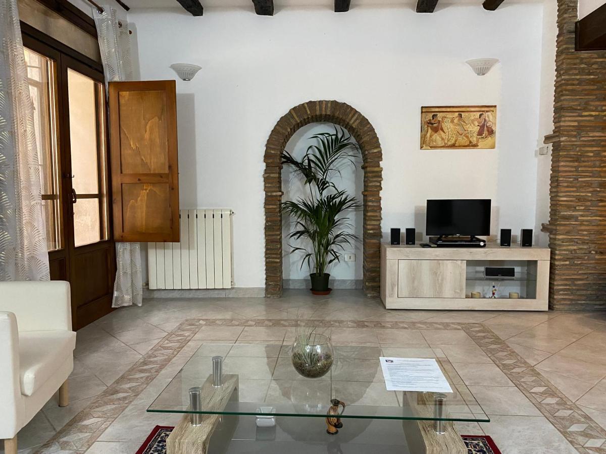 La Fanciulla Velca Apartment ตาร์กวิเนีย ภายนอก รูปภาพ
