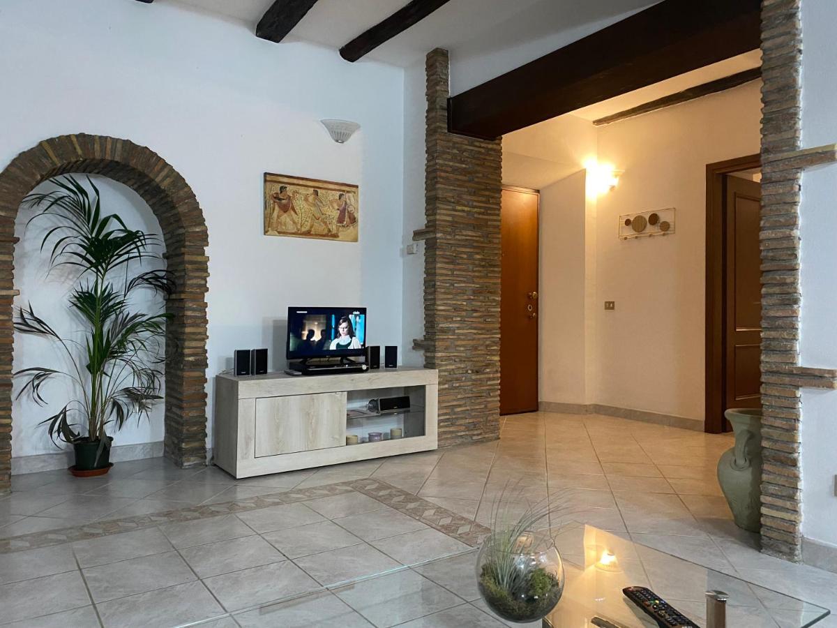 La Fanciulla Velca Apartment ตาร์กวิเนีย ภายนอก รูปภาพ