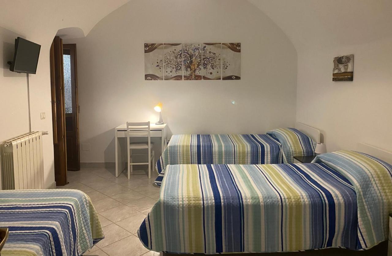 La Fanciulla Velca Apartment ตาร์กวิเนีย ภายนอก รูปภาพ