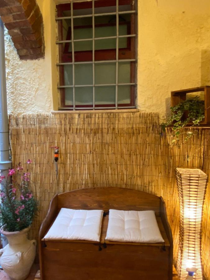 La Fanciulla Velca Apartment ตาร์กวิเนีย ภายนอก รูปภาพ